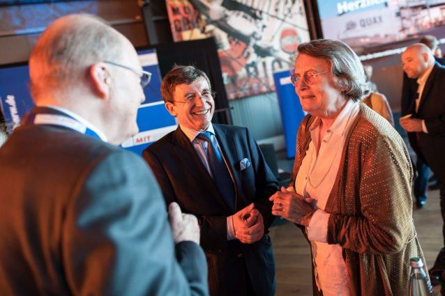 21. Landesdelegiertenversammlung am Flughafen