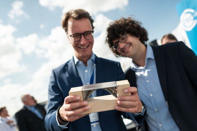 21. Landesdelegiertenversammlung am Flughafen